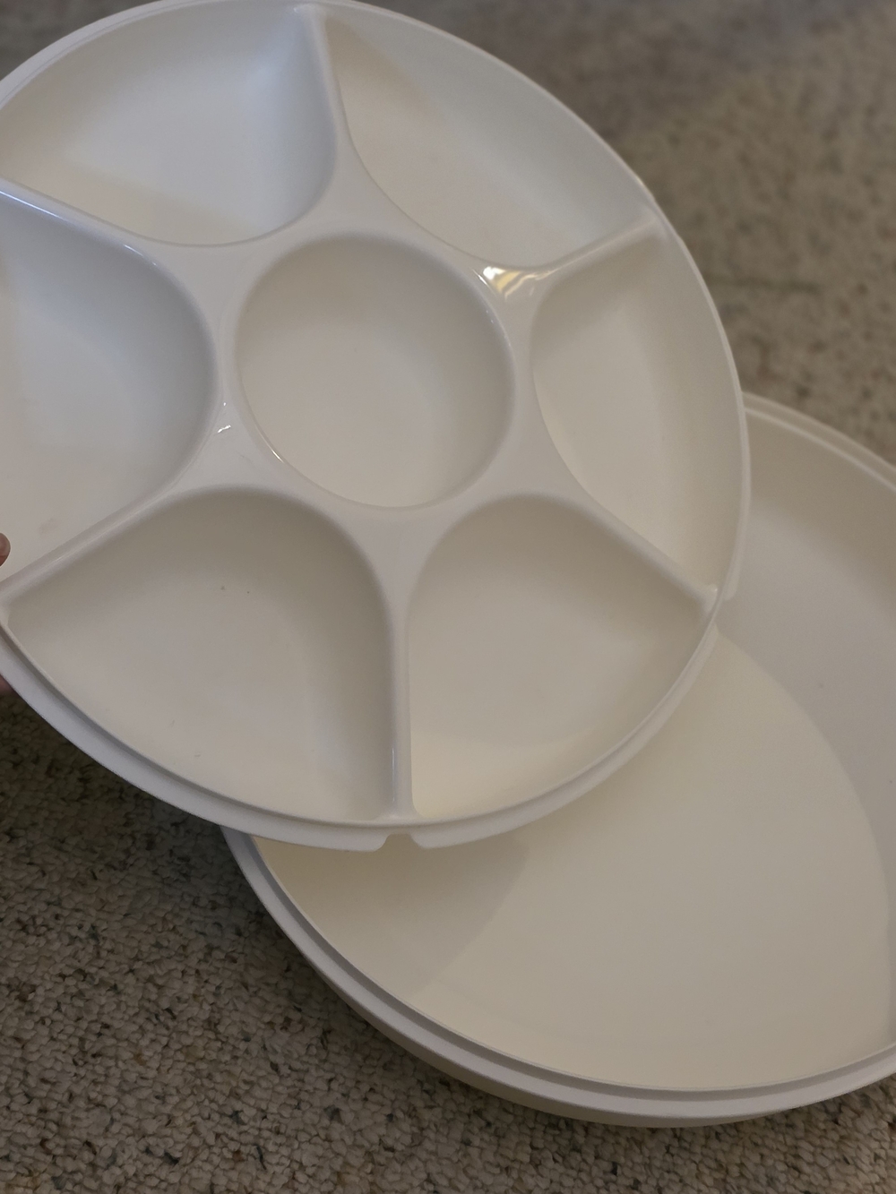 Tupperware Red Snap-Lid Food Container - Picture 3 of 15